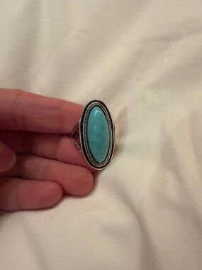 Turquoise Oval Statement Ring - Silver Tone